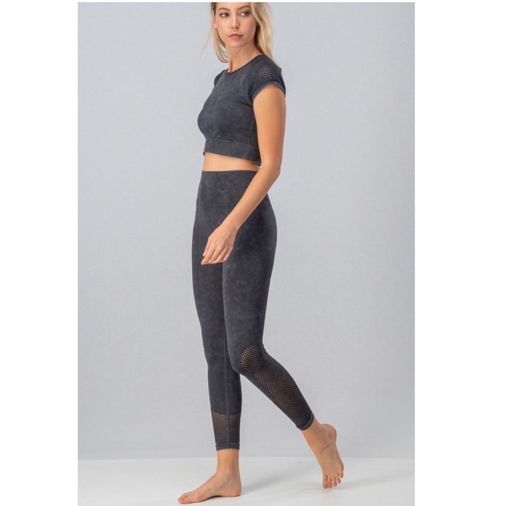 $ FIRM 🌷Charcoal Enzyme Wash Crop Workout Top - Picture 7 of 7